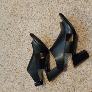 Naturalizer dress shoe black size 9.5